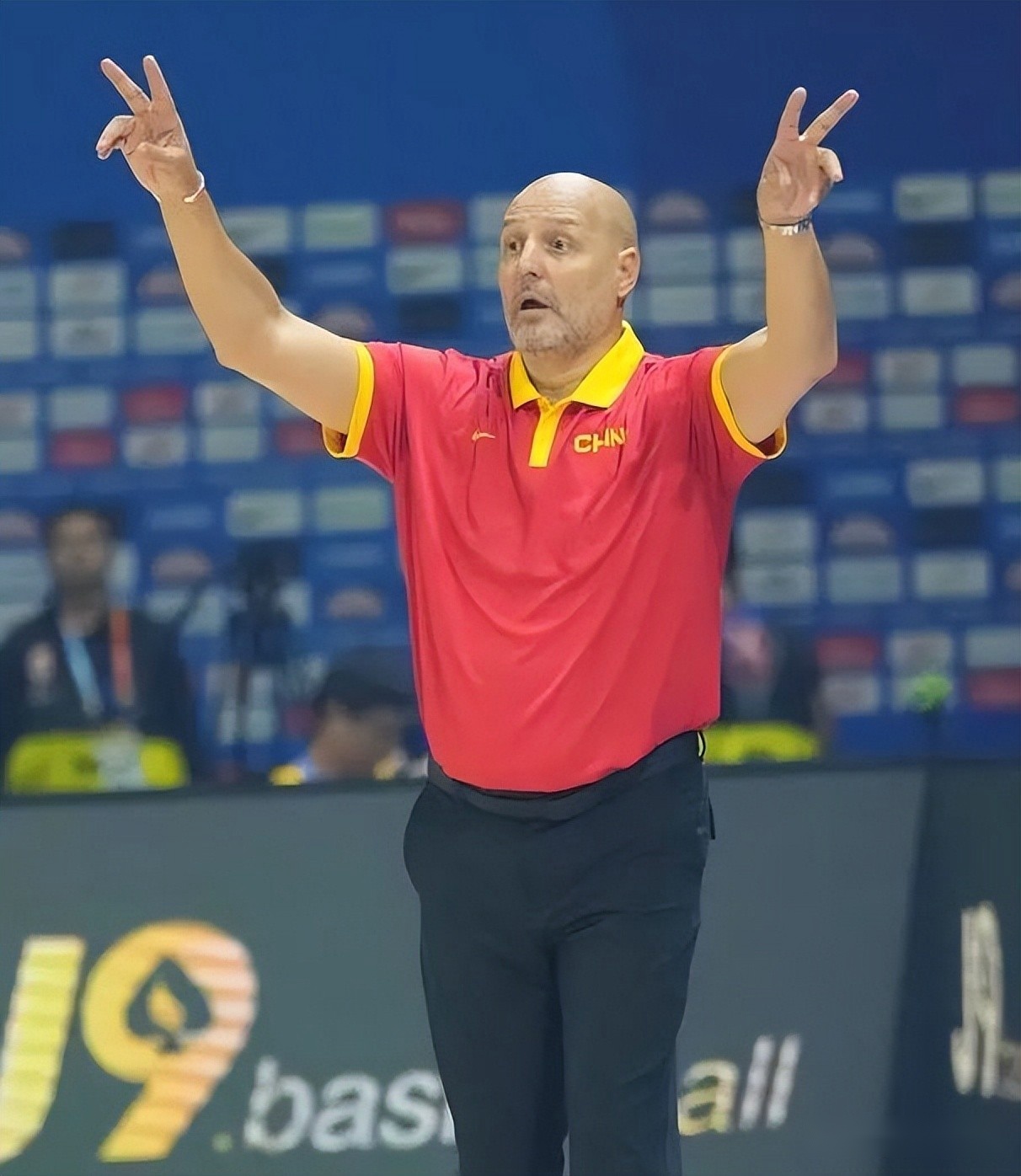 开云-山西队碾压凯尔特人，王哲林扛起全队