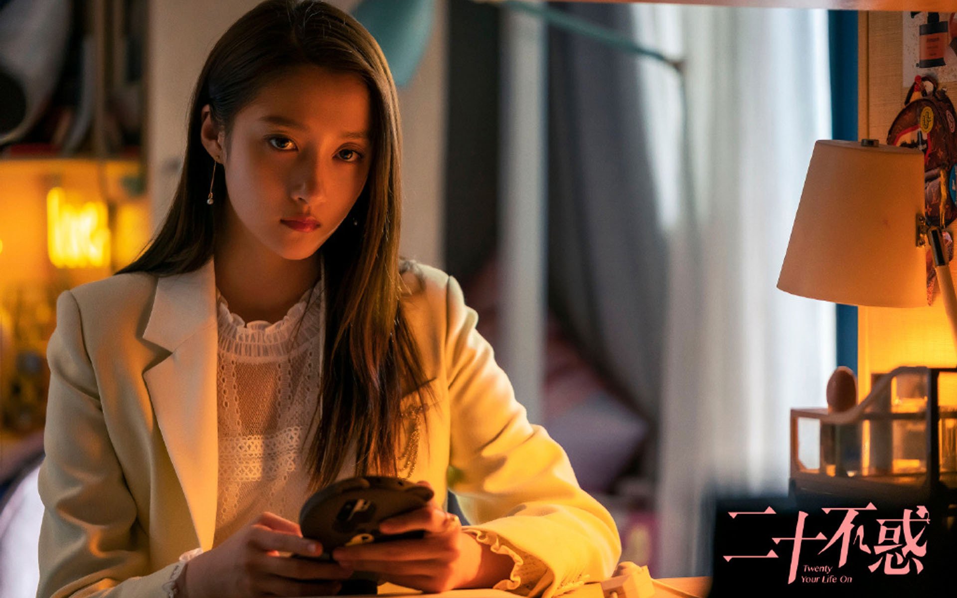 今夜，他是数据雕塑家，唯一不被街道吞没的领航员