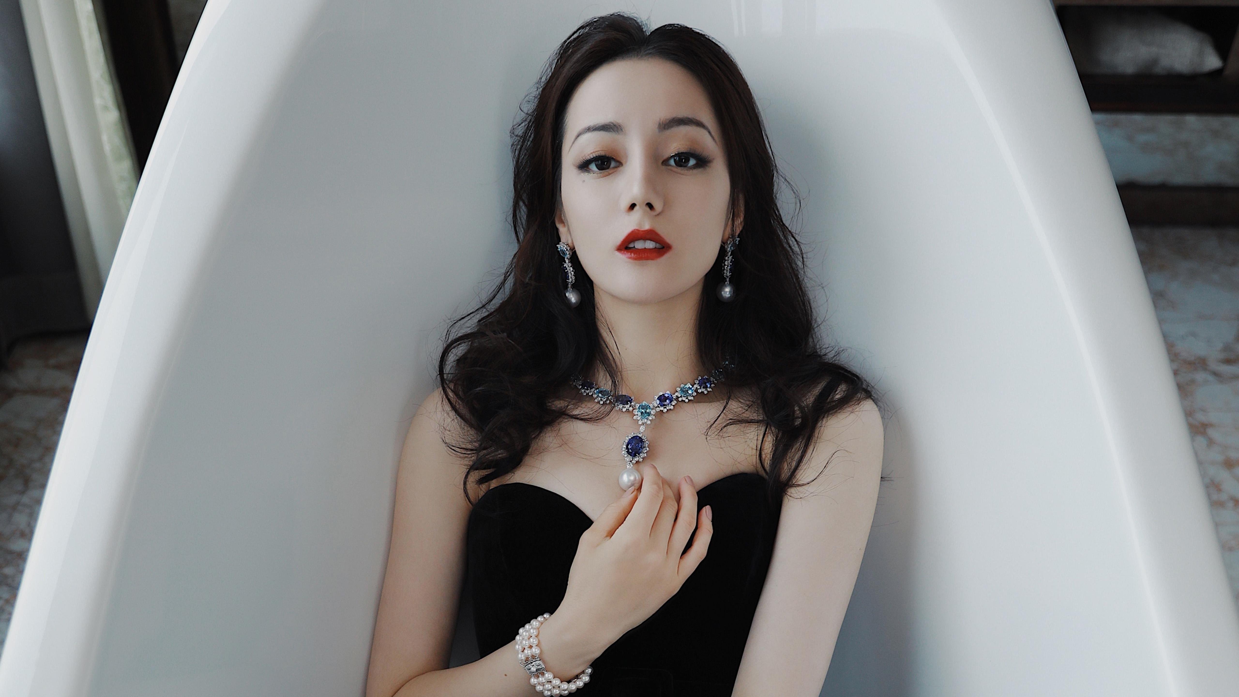 76人凿穿金州铁壁，米切尔惊天表演成就费城之夜